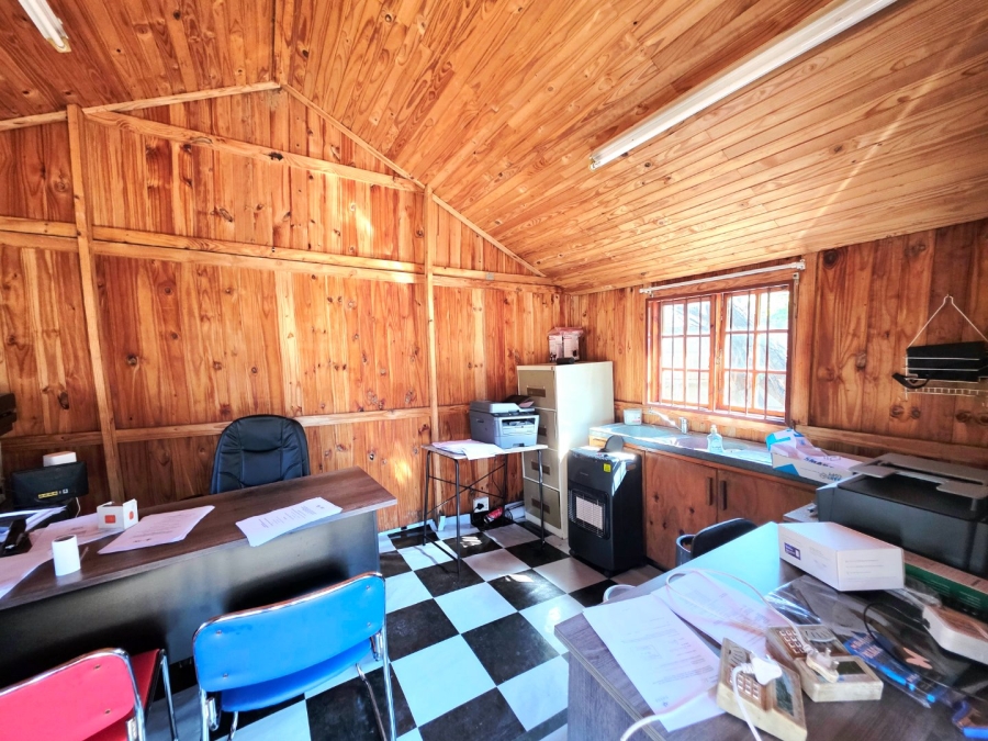17 Bedroom Property for Sale in Universitas Free State